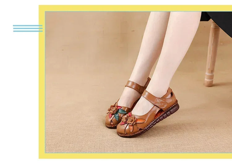 New 2025 Ladies Flat Sandals Soft Leather Anti-Slip Bottom Ethnic Style Comfortable Soft Surface Design for Elderly People