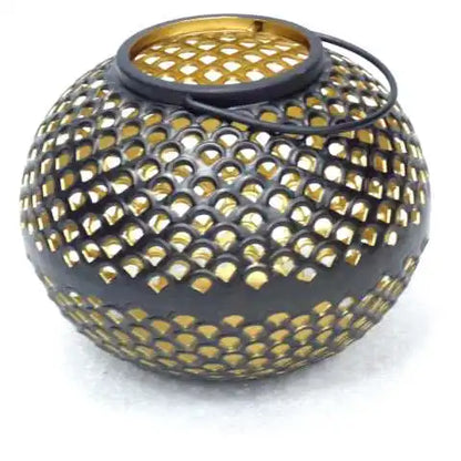 Latest HOME DECORATION ANTIQUE  FILIGREE ROUND GOLD HURRICANE LANTERN